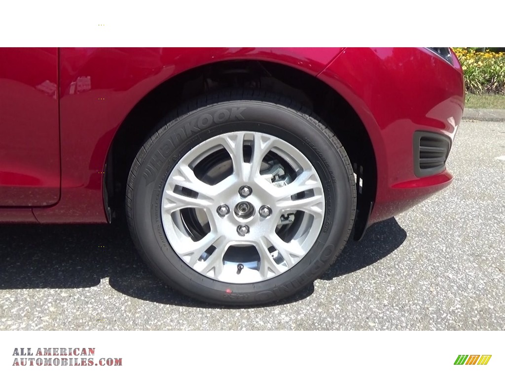 2016 Fiesta SE Hatchback - Ruby Red Metallic / Charcoal Black photo #27
