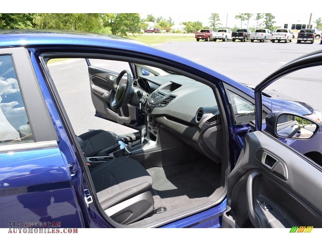 2016 Fiesta SE Sedan - Kona Blue Metallic / Charcoal Black photo #25