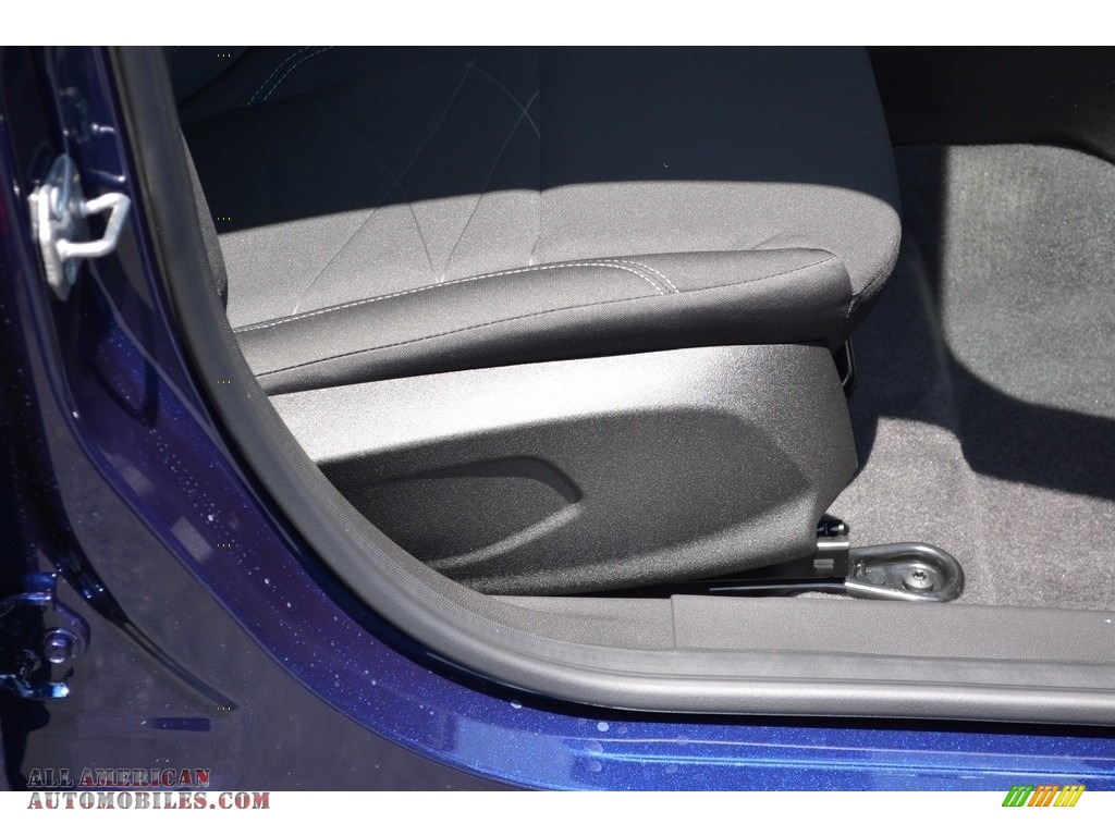 2016 Fiesta SE Sedan - Kona Blue Metallic / Charcoal Black photo #26