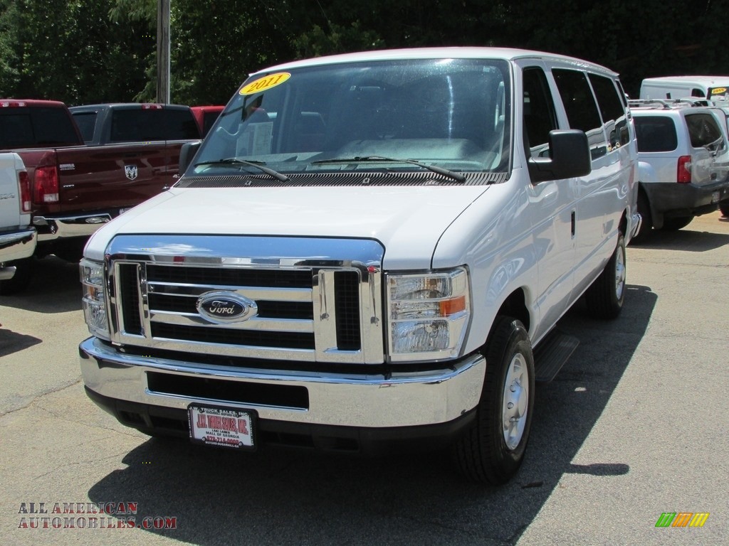 Oxford White / Medium Flint Ford E Series Van E350 XL Extended Passenger