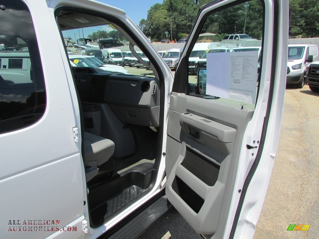2011 E Series Van E350 XL Extended Passenger - Oxford White / Medium Flint photo #29