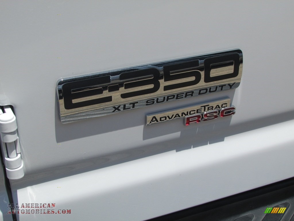 2011 E Series Van E350 XL Extended Passenger - Oxford White / Medium Flint photo #38