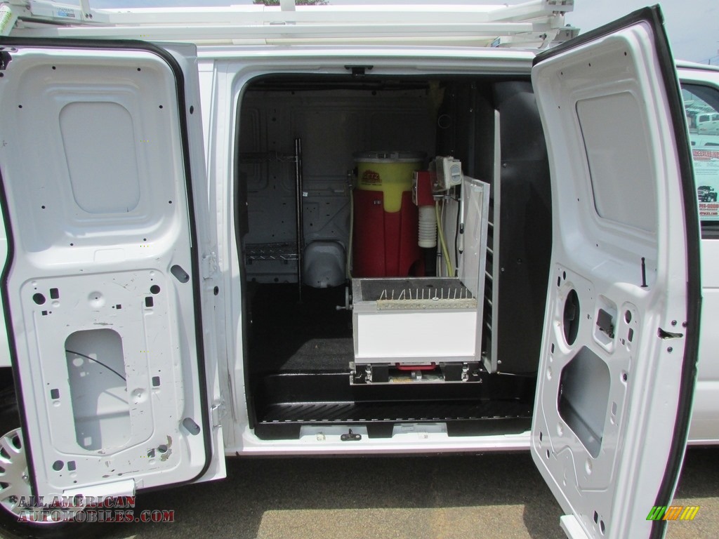 2012 E Series Van E150 Cargo - Oxford White / Medium Flint photo #33