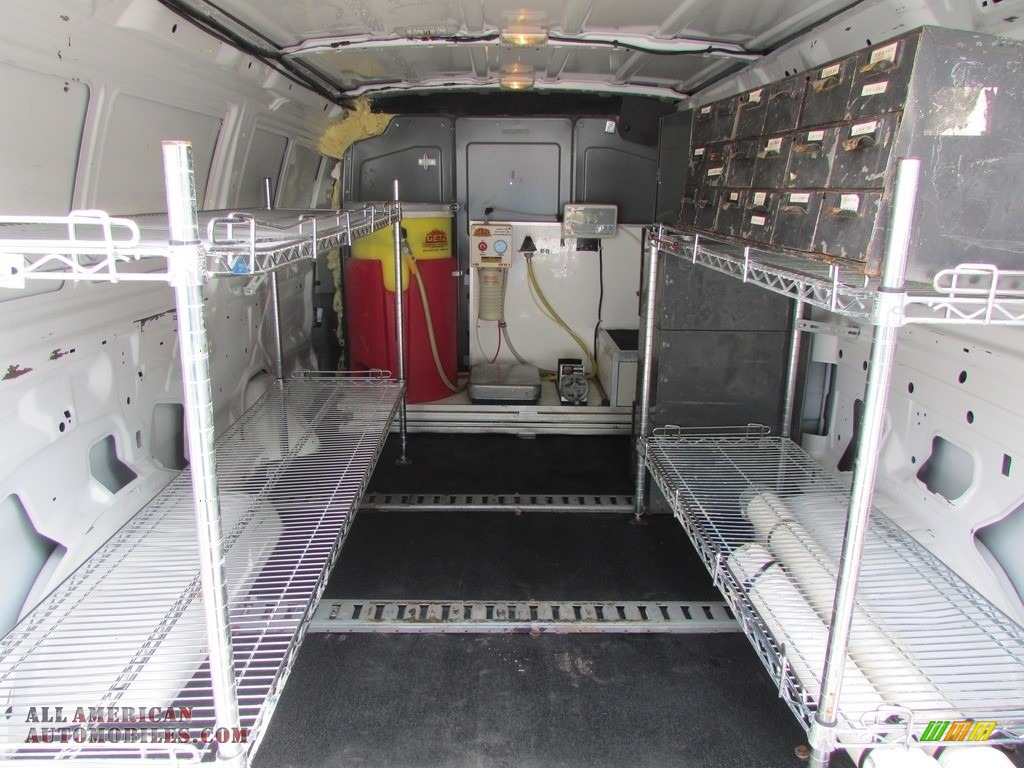 2012 E Series Van E150 Cargo - Oxford White / Medium Flint photo #43