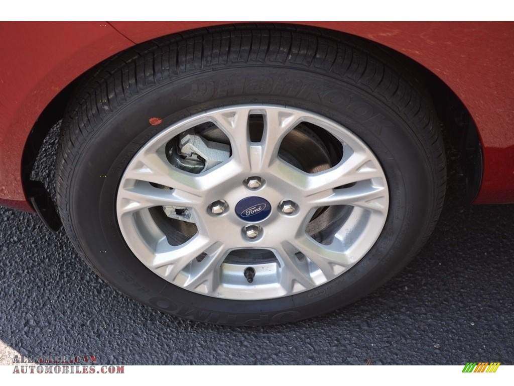 2016 Fiesta SE Sedan - Ruby Red Metallic / Charcoal Black photo #13