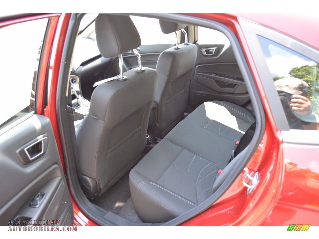 2016 Fiesta SE Sedan - Ruby Red Metallic / Charcoal Black photo #19