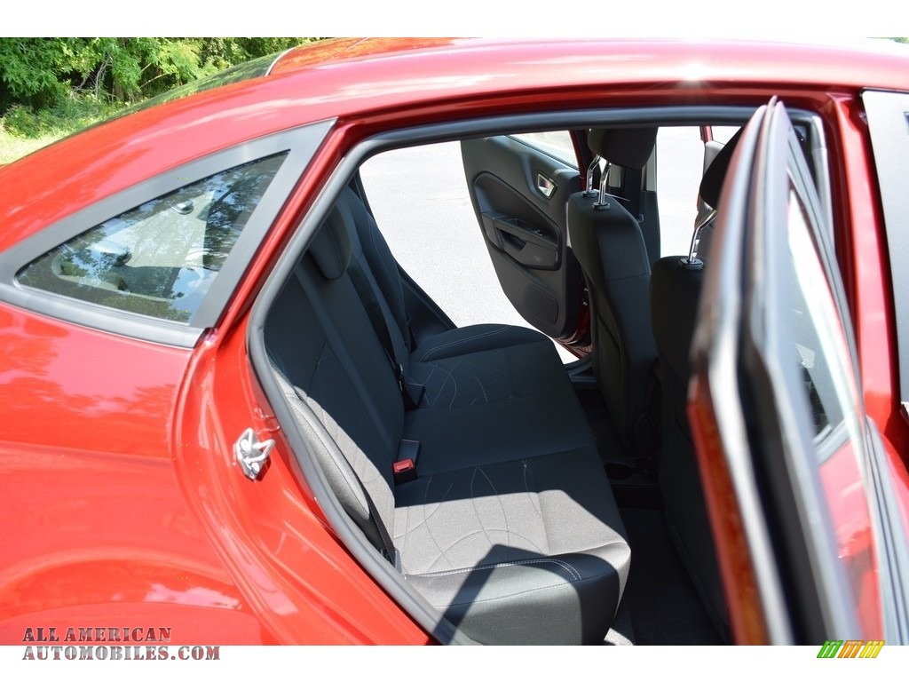 2016 Fiesta SE Sedan - Ruby Red Metallic / Charcoal Black photo #23