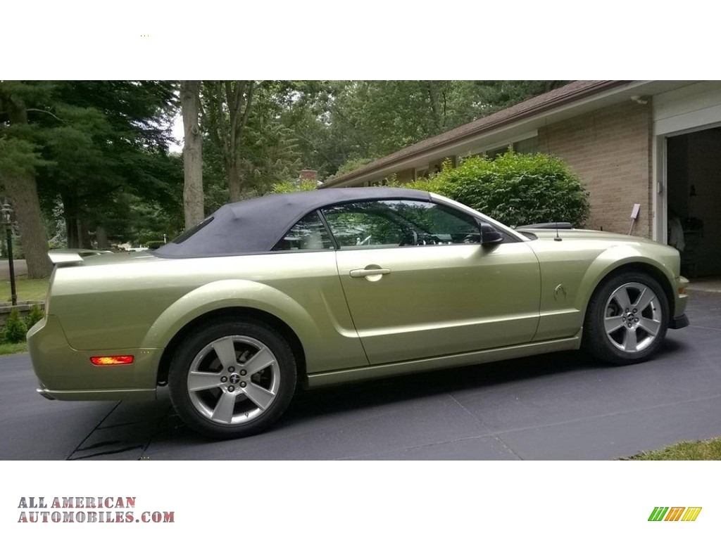 2006 Mustang GT Premium Convertible - Legend Lime Metallic / Light Parchment photo #9