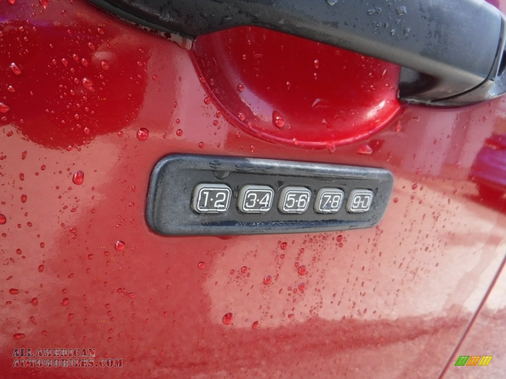 2011 Escape XLT V6 4WD - Sangria Red Metallic / Charcoal Black photo #7