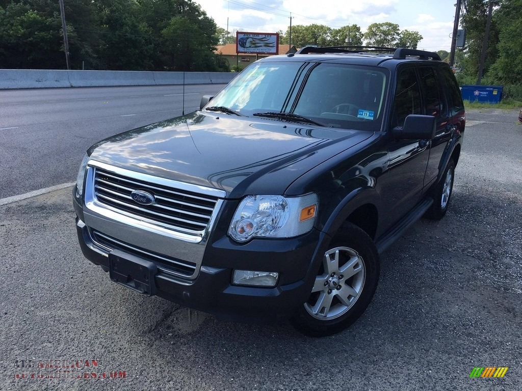 2010 Ford Explorer XLT 4x4 in Black Pearl Slate Metallic photo 4