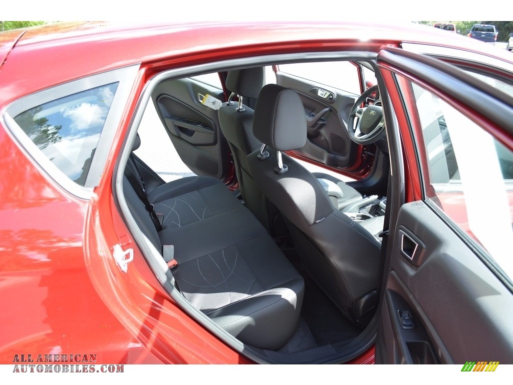 2016 Fiesta SE Hatchback - Ruby Red Metallic / Charcoal Black photo #20