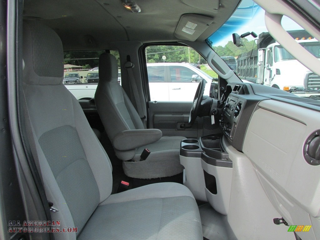 2009 E Series Van E350 Super Duty XLT Extended Passenger - Sterling Grey Metallic / Medium Flint photo #31