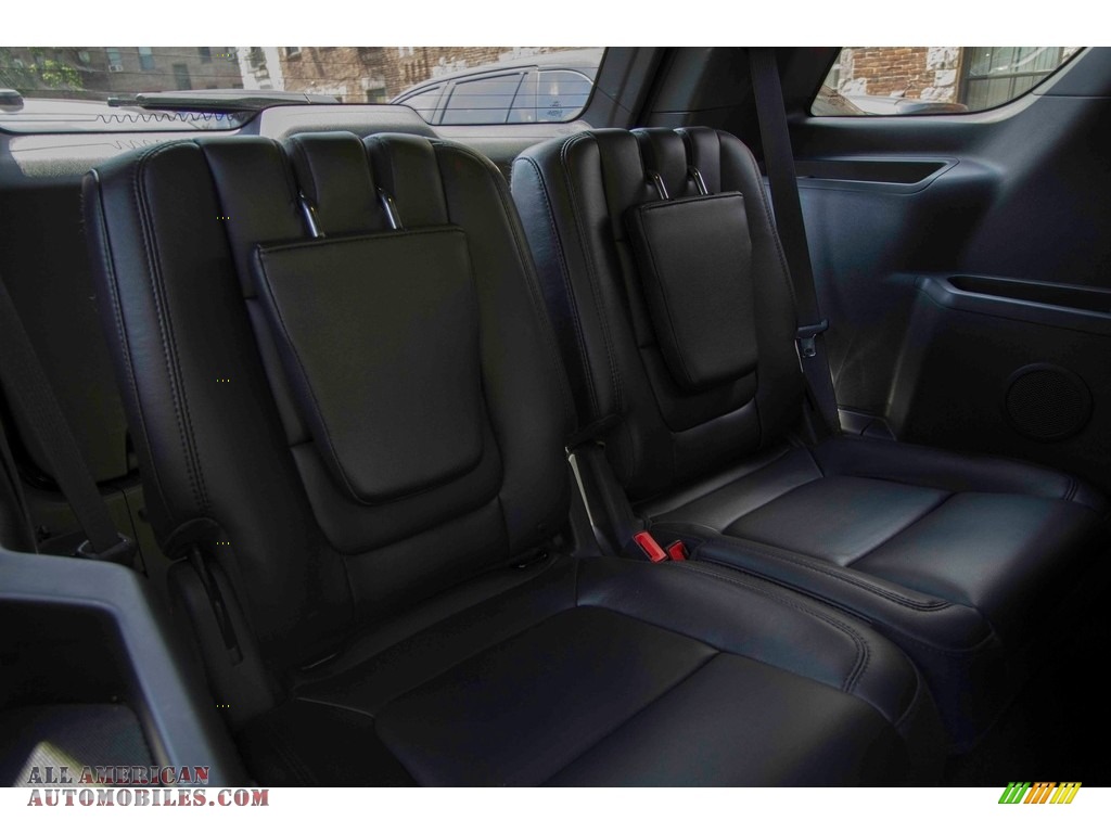 2014 Explorer XLT 4WD - Tuxedo Black / Charcoal Black photo #30