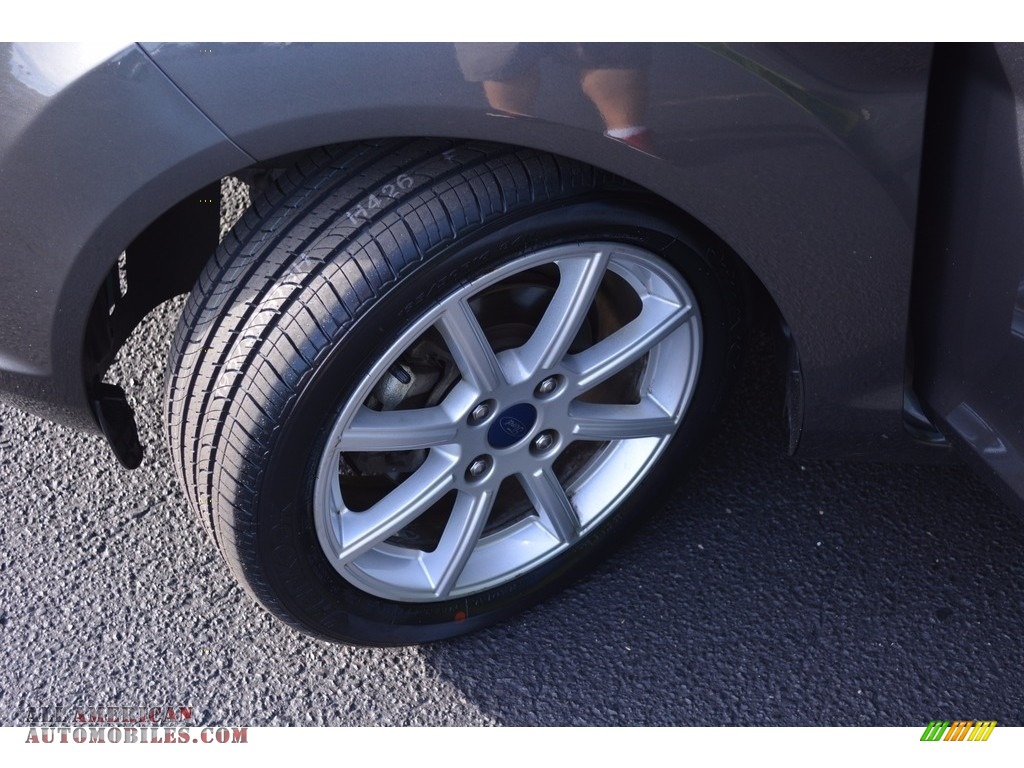 2015 Fiesta SE Sedan - Magnetic Metallic / Charcoal Black photo #15