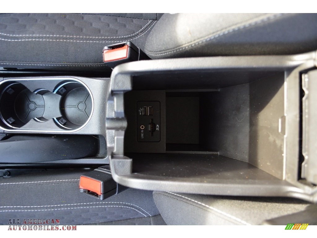2015 Fiesta SE Sedan - Magnetic Metallic / Charcoal Black photo #30