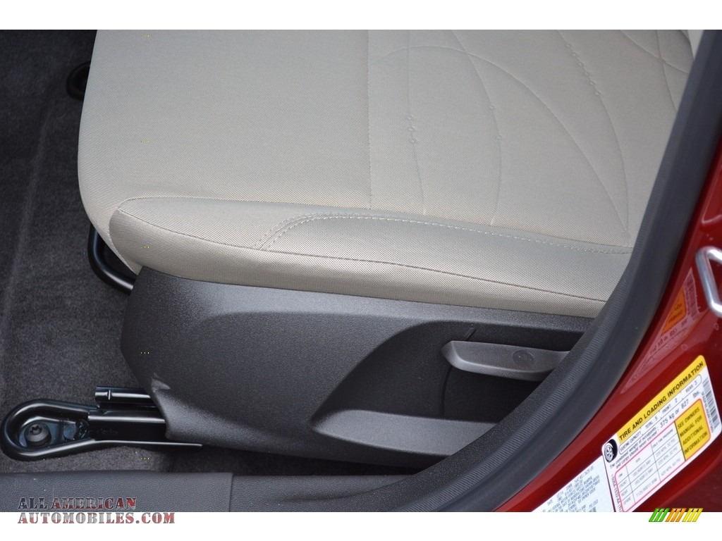 2016 Fiesta SE Hatchback - Ruby Red Metallic / Medium Light Stone photo #18