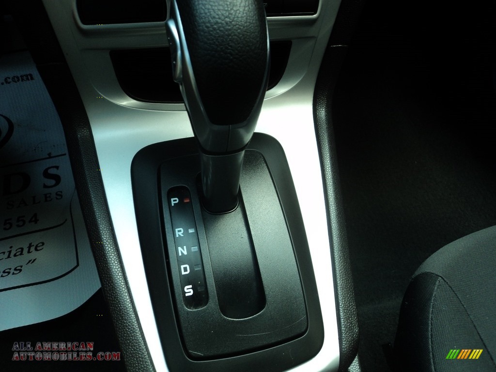 2014 Fiesta SE Hatchback - Race Red / Charcoal Black photo #22
