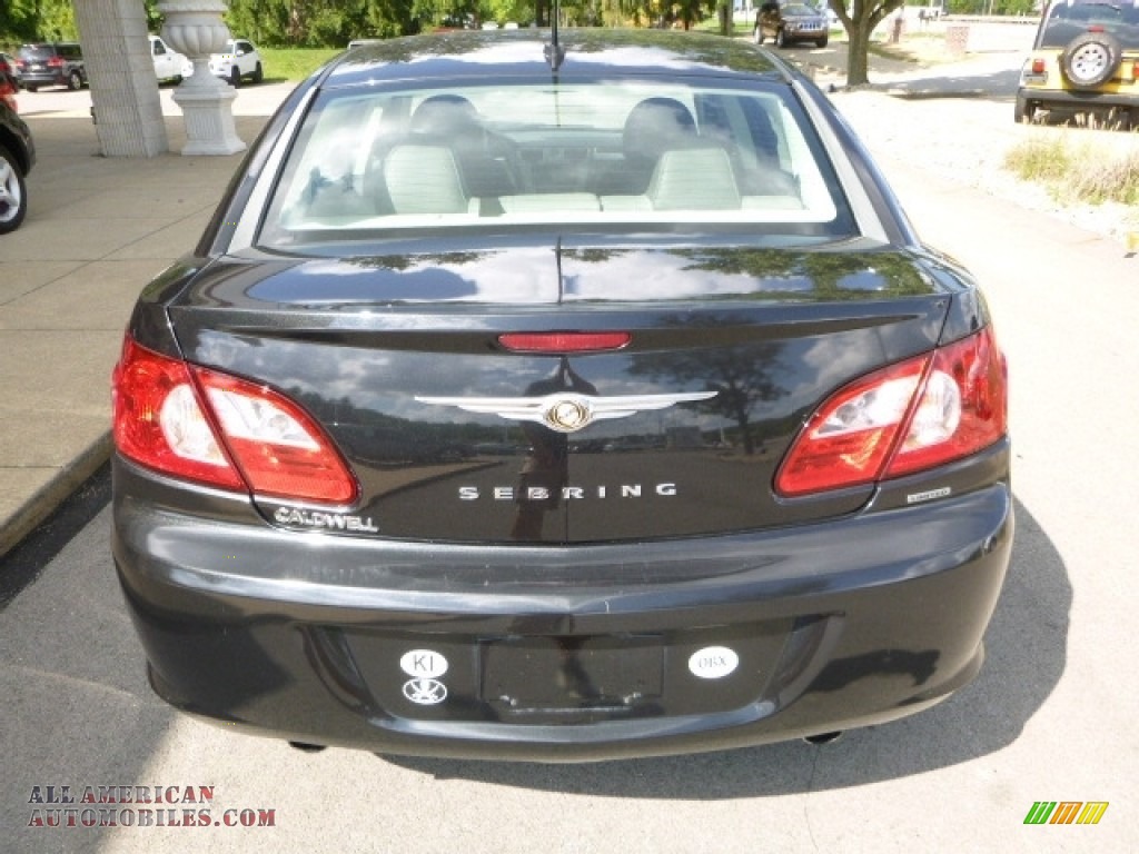 2007 Sebring Limited Sedan - Brilliant Black Crystal Pearl / Dark Slate Gray/Light Slate Gray photo #13