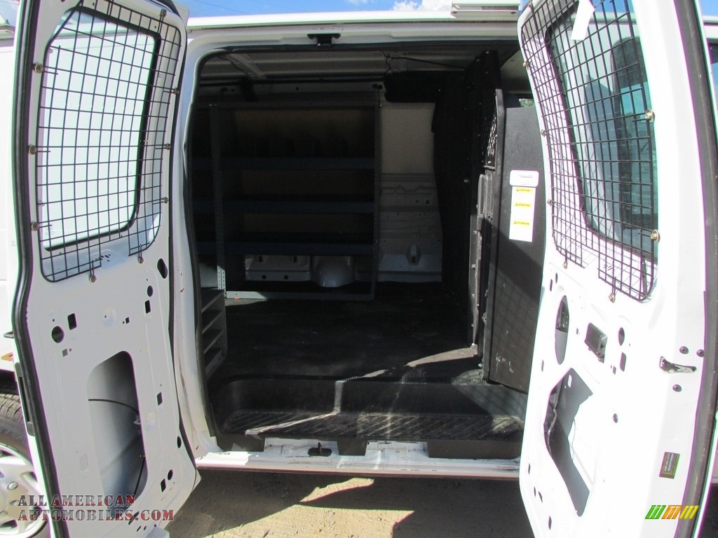2012 E Series Van E250 Cargo - Oxford White / Medium Flint photo #22