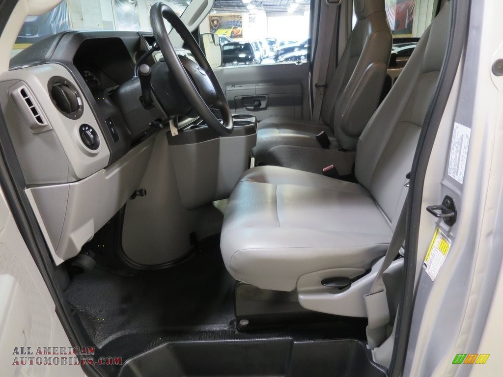 2013 E Series Van E350 XL Extended Passenger - Ingot Silver Metallic / Medium Flint photo #9