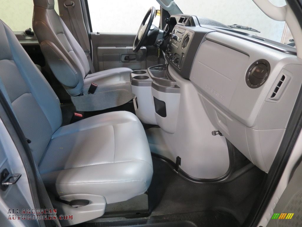 2013 E Series Van E350 XL Extended Passenger - Ingot Silver Metallic / Medium Flint photo #10