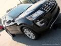Ford Explorer Limited Shadow Black photo #38