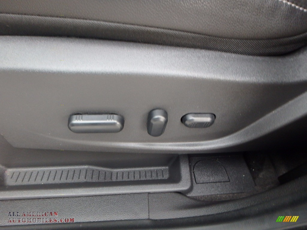 2013 Escape SEL 1.6L EcoBoost 4WD - White Platinum Metallic Tri-Coat / Charcoal Black photo #19