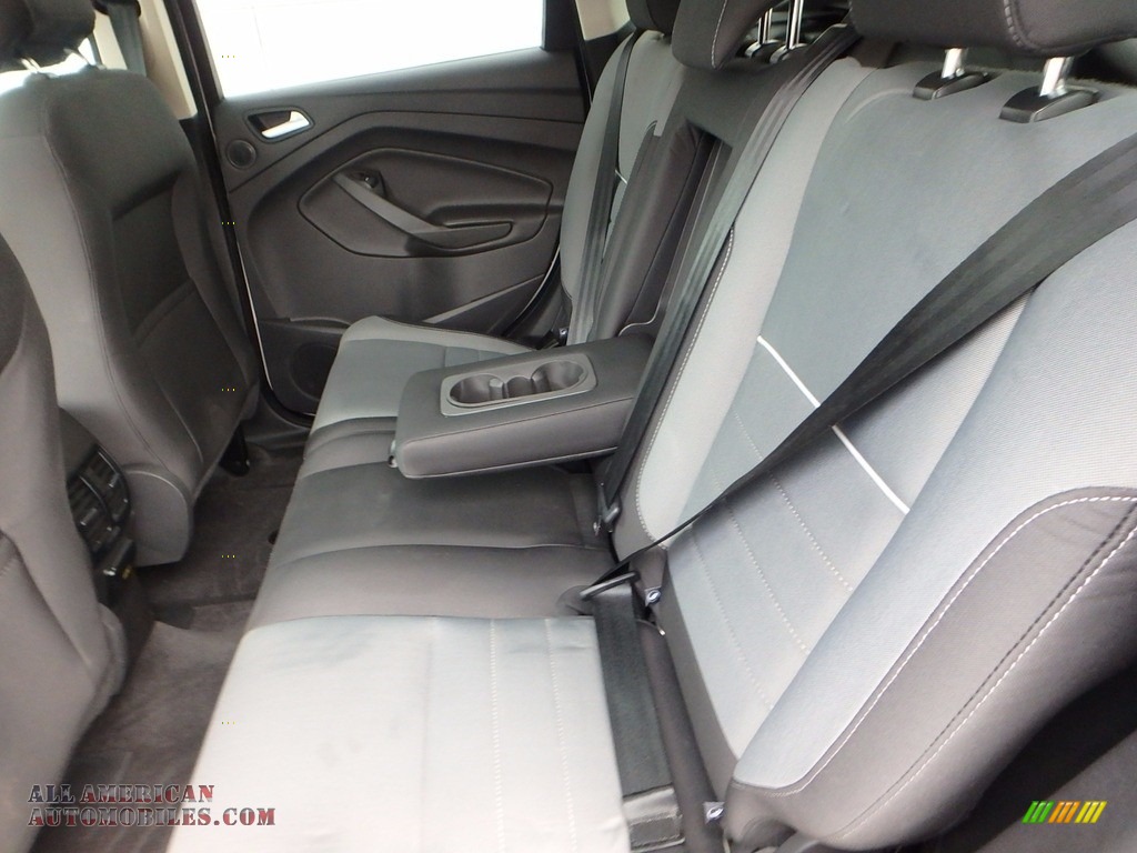 2014 Escape SE 2.0L EcoBoost 4WD - White Platinum / Charcoal Black photo #16
