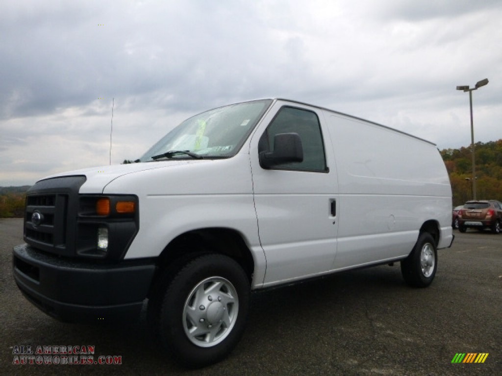 2014 E-Series Van E150 Cargo Van - Oxford White / Medium Flint photo #2