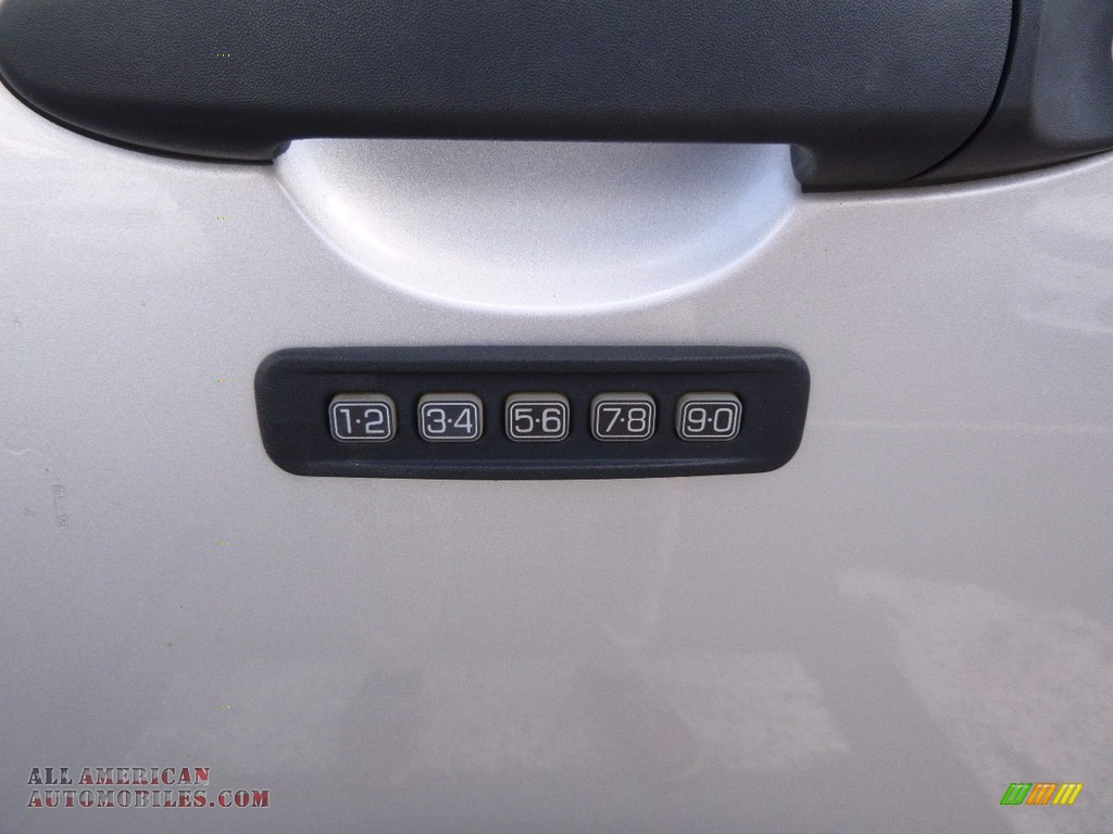 2012 Escape XLT 4WD - Ingot Silver Metallic / Charcoal Black photo #10