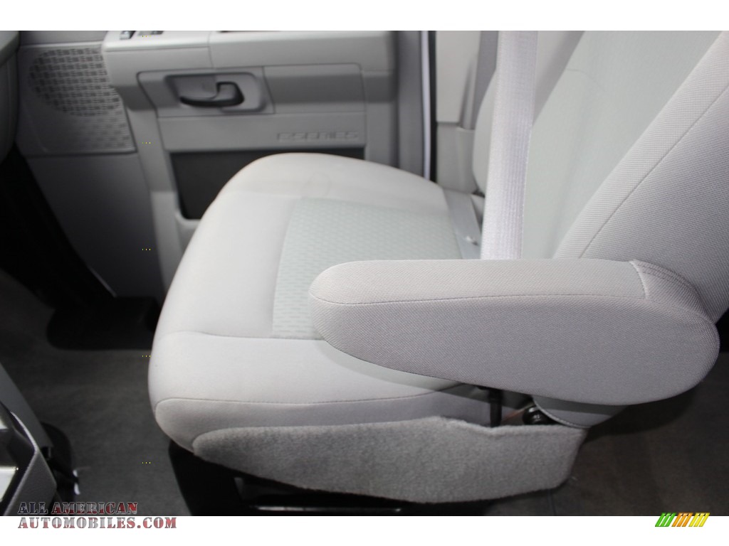 2013 E Series Van E350 XLT Extended Passenger - Oxford White / Medium Flint photo #7