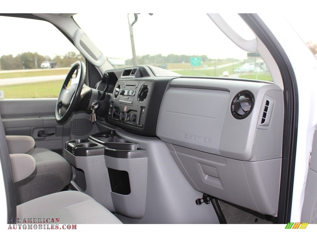 2013 E Series Van E350 XLT Extended Passenger - Oxford White / Medium Flint photo #42