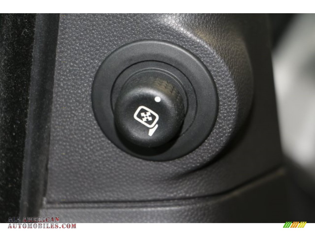 2010 Escape Limited V6 4WD - Ingot Silver Metallic / Charcoal Black photo #8