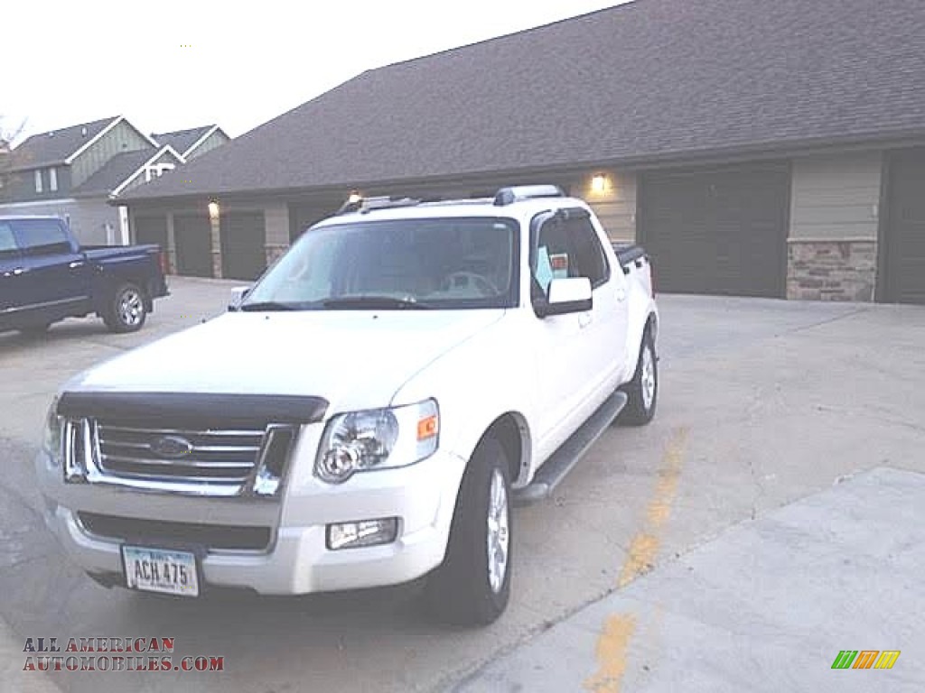 2008 Explorer Sport Trac Limited 4x4 - White Suede / Camel photo #2