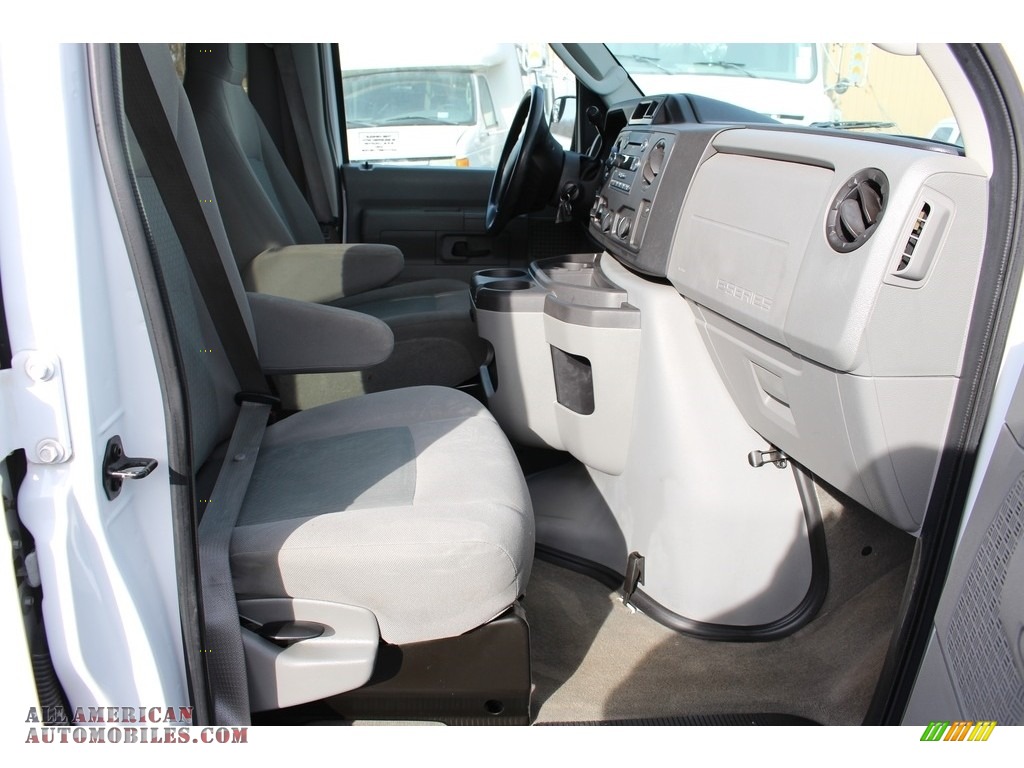 2013 E Series Van E350 XLT Passenger - Oxford White / Medium Flint photo #4