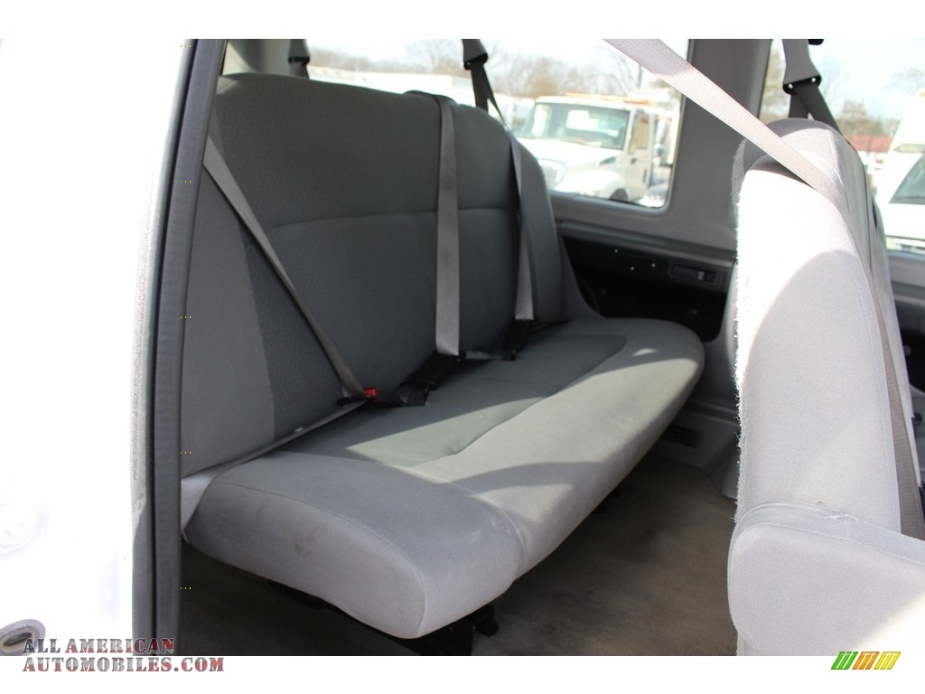 2013 E Series Van E350 XLT Passenger - Oxford White / Medium Flint photo #10