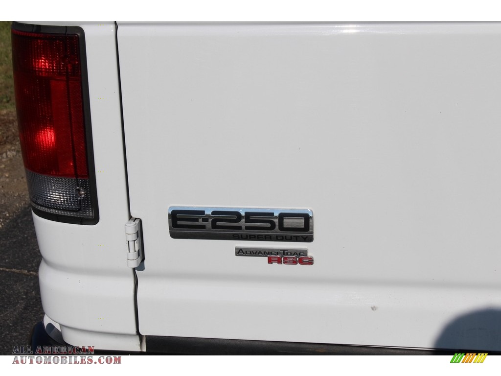 2011 E Series Van E250 Commercial - Oxford White / Medium Flint photo #9