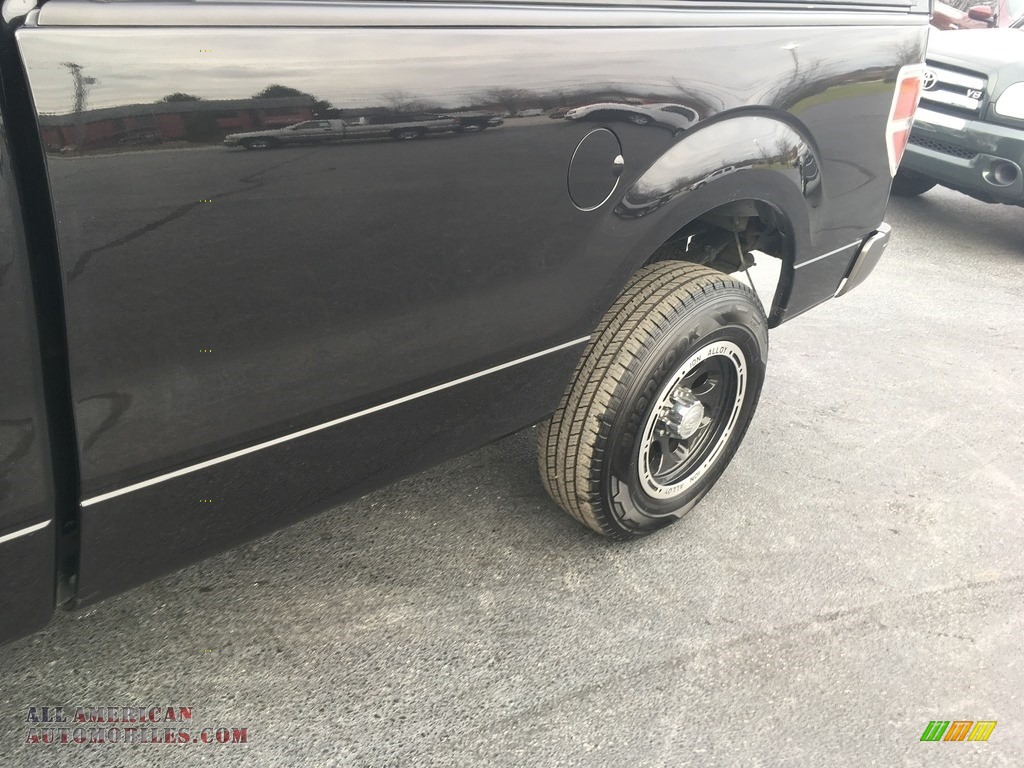 2014 F150 XL Regular Cab 4x4 - Tuxedo Black / Steel Grey photo #22