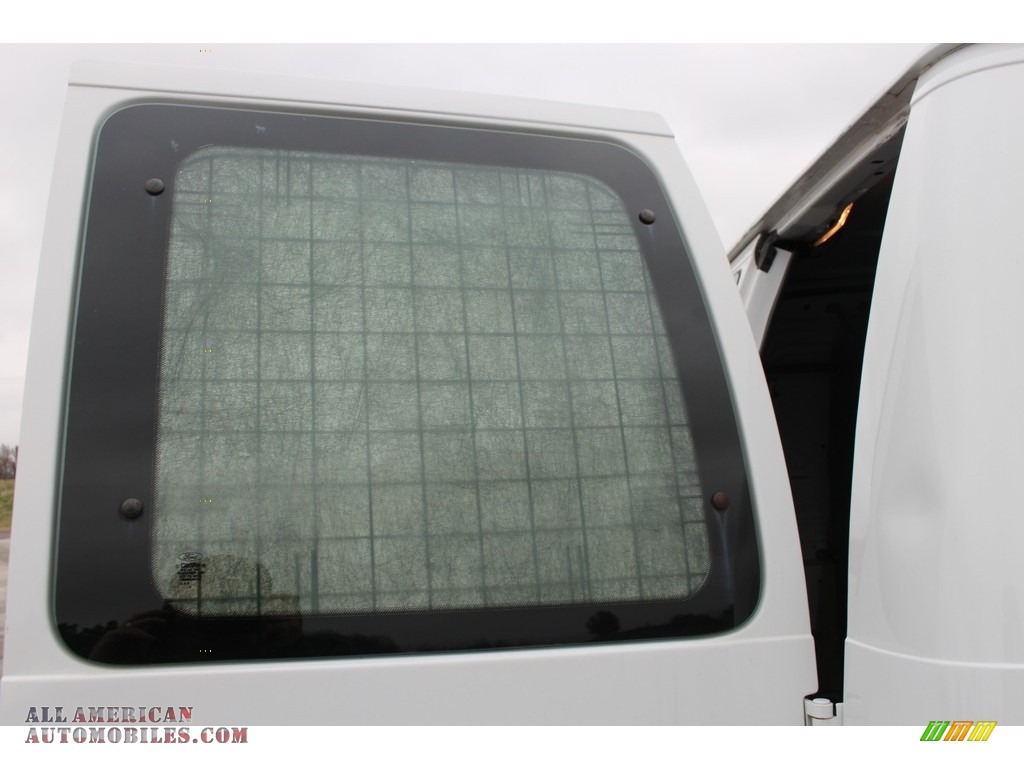 2011 E Series Van E250 Commercial - Oxford White / Medium Flint photo #12