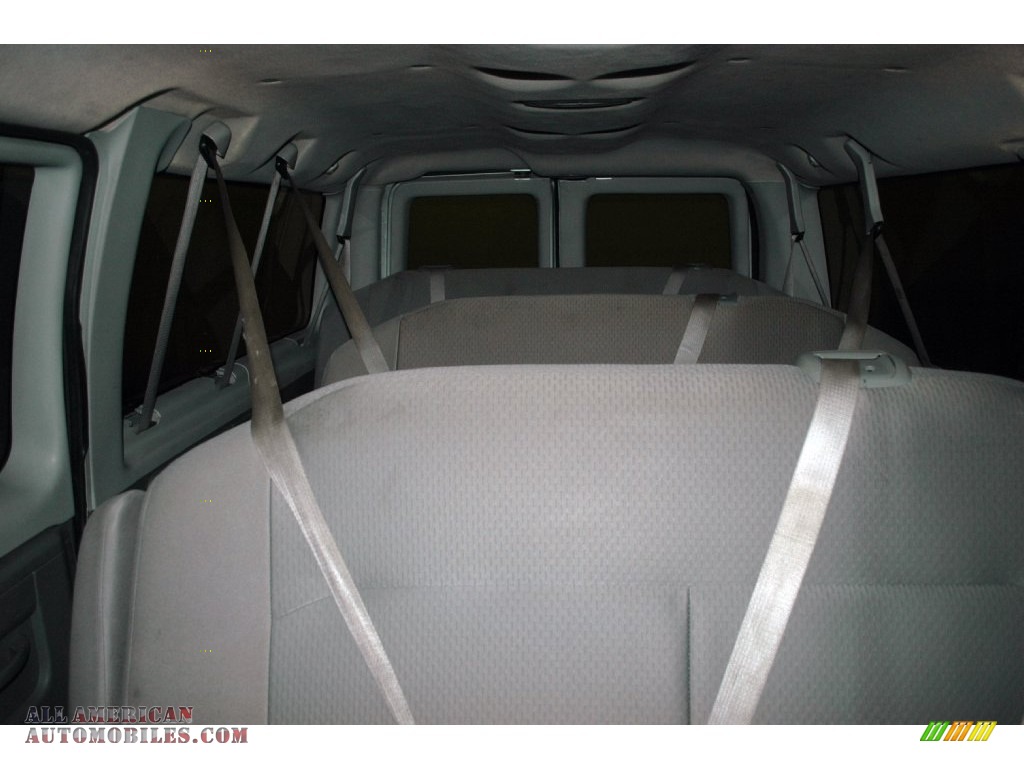 2008 E Series Van E350 Super Duty XLT Passenger - Silver Metallic / Medium Pebble photo #4