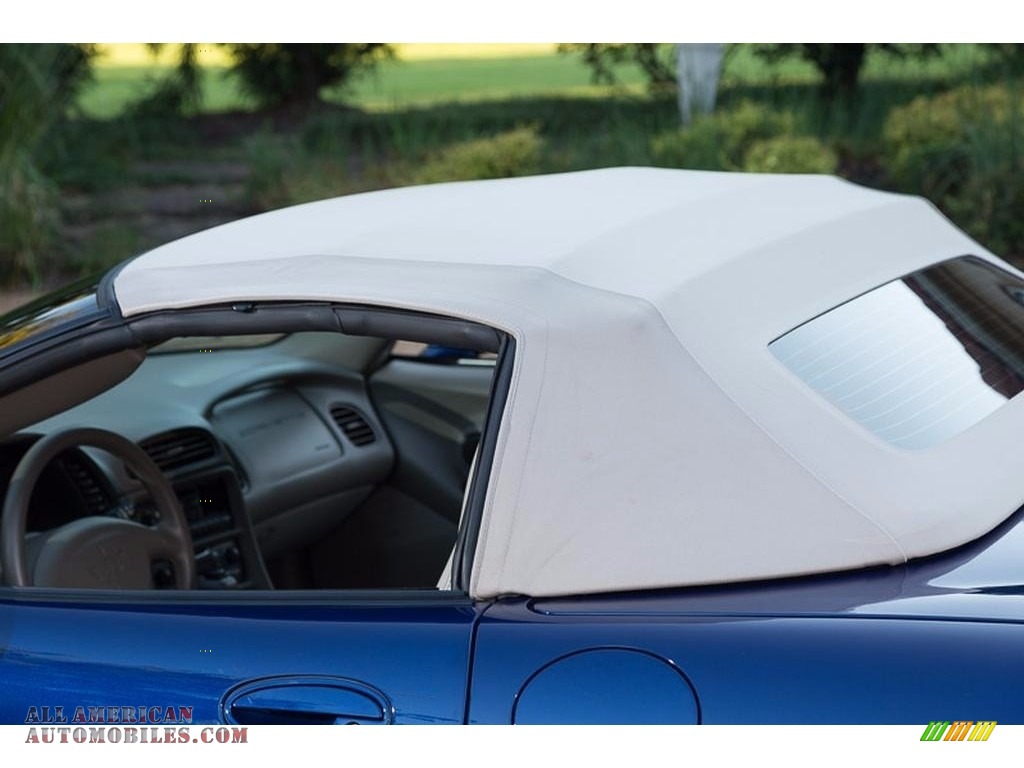 2004 Corvette Convertible - LeMans Blue Metallic / Shale photo #25