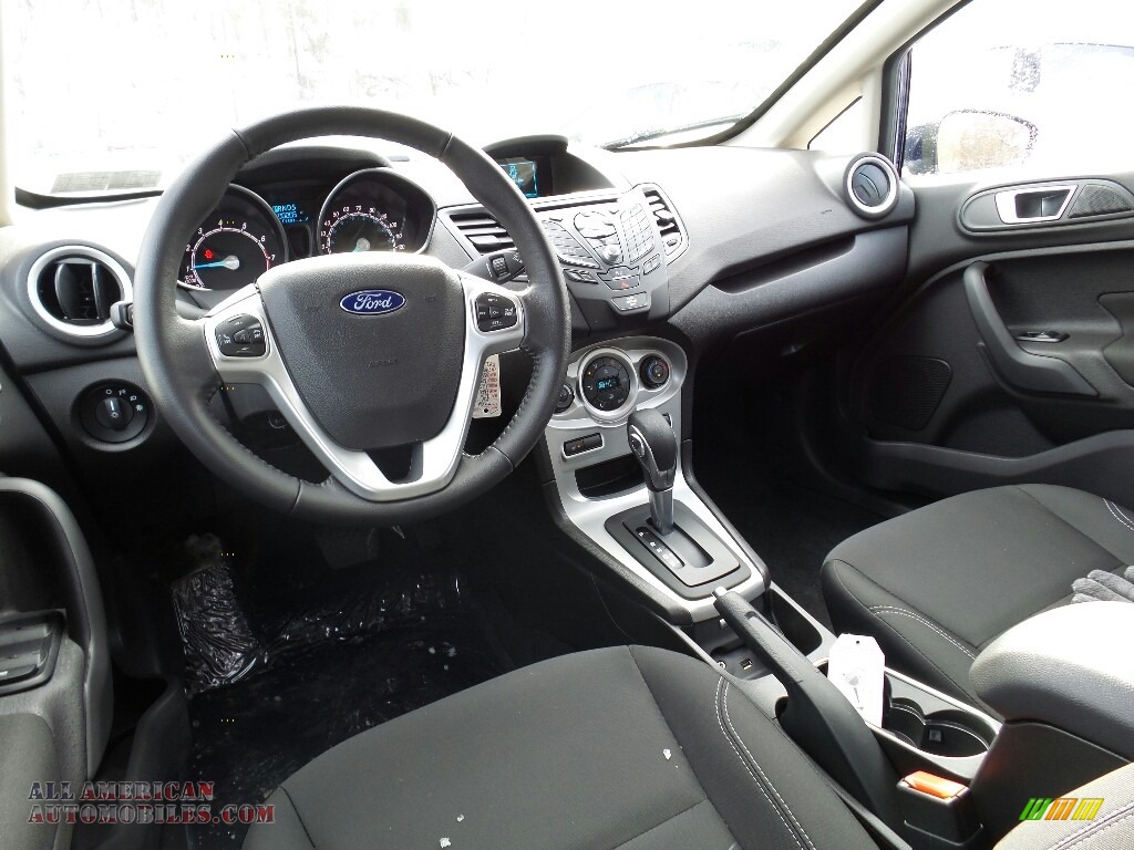 2016 Fiesta SE Hatchback - Kona Blue Metallic / Charcoal Black photo #8