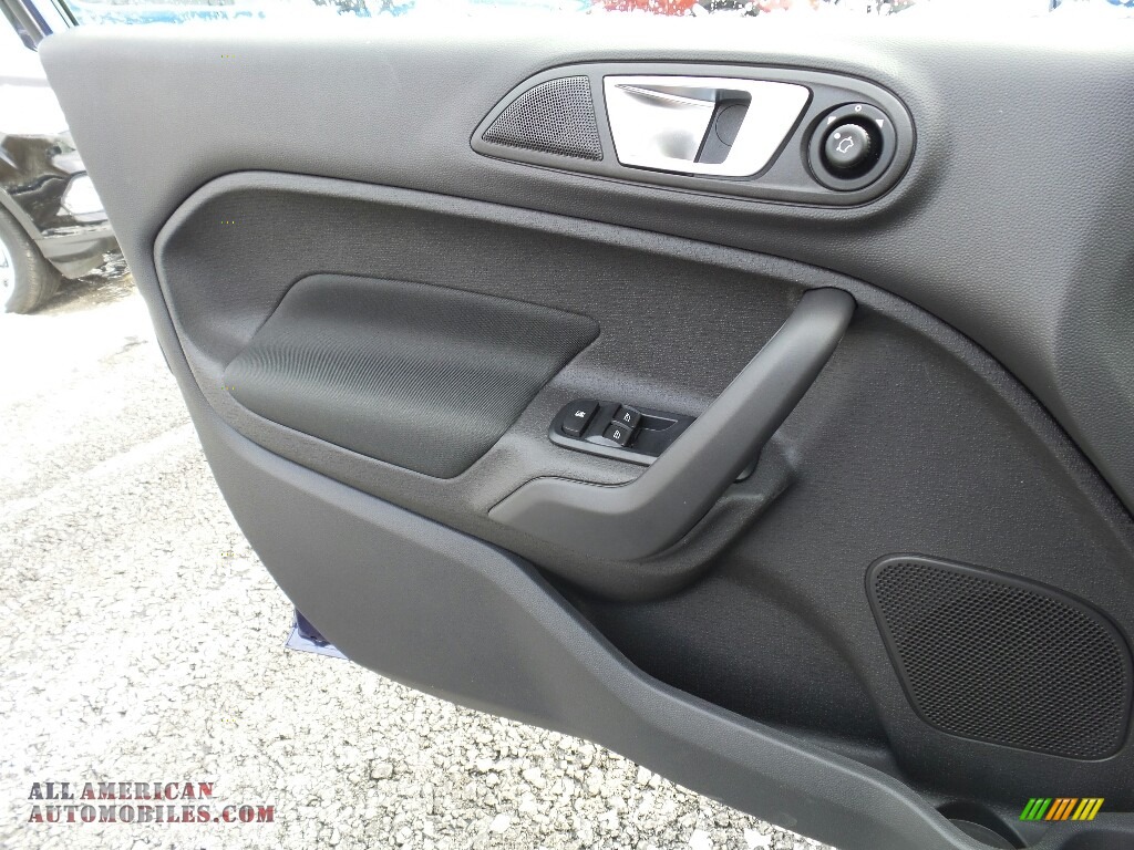 2016 Fiesta SE Hatchback - Kona Blue Metallic / Charcoal Black photo #10