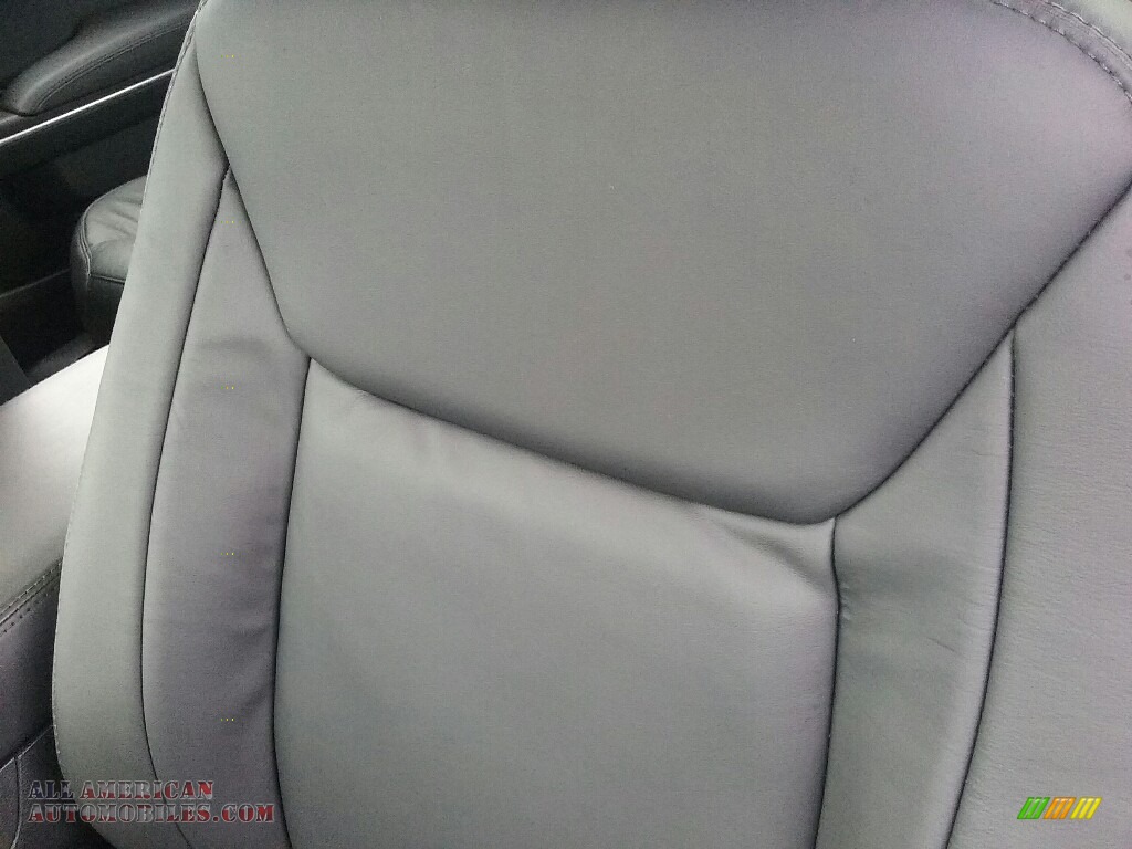 2017 300 Limited AWD - Bright White / Black photo #5