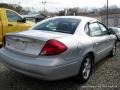 Ford Taurus SES Silver Frost Metallic photo #3