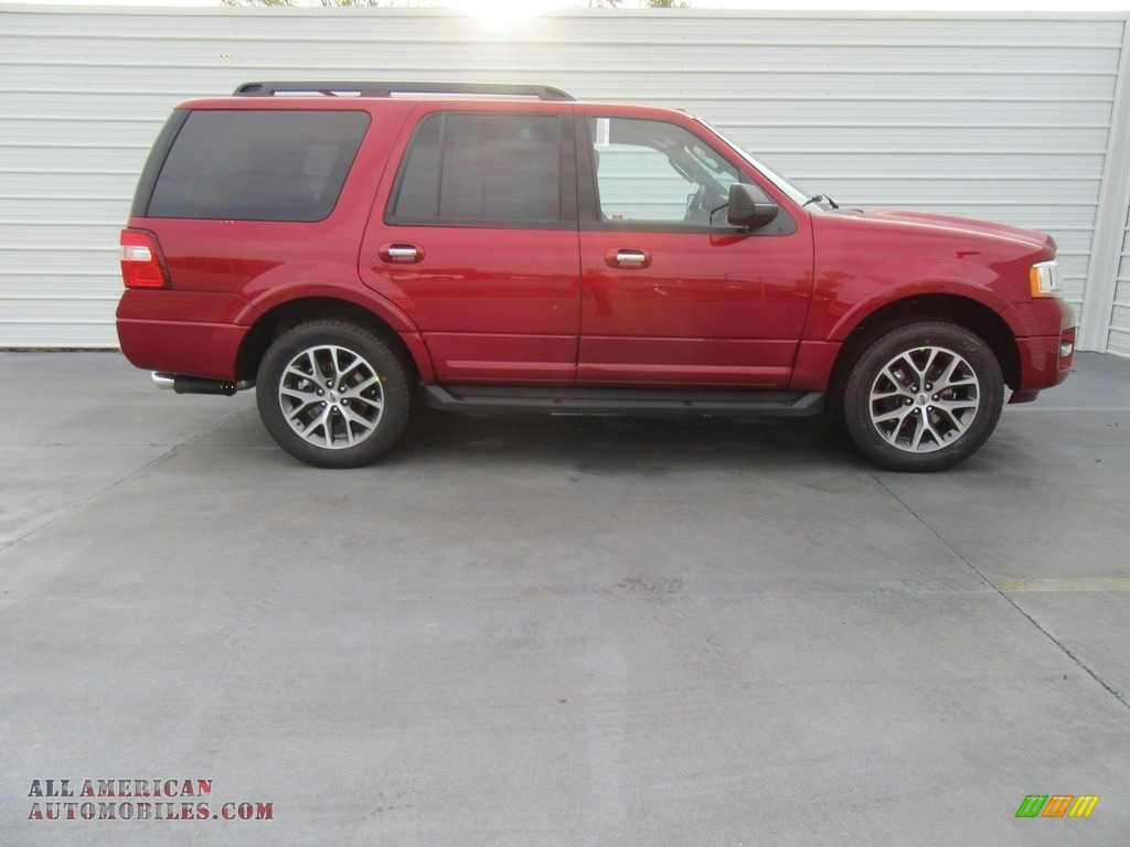 2017 Expedition XLT - Ruby Red / Ebony photo #3