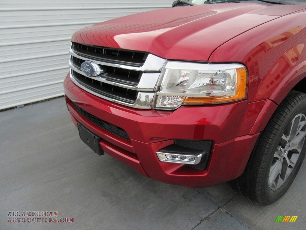 2017 Expedition XLT - Ruby Red / Ebony photo #10