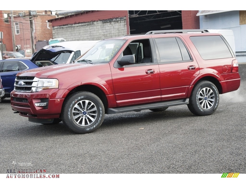 Ruby Red / Ebony Ford Expedition XLT 4x4
