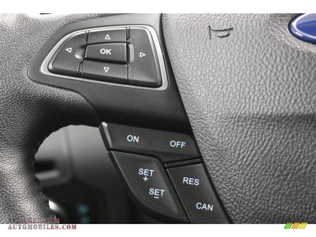 2016 Focus SE Hatch - Kona Blue / Charcoal Black photo #9