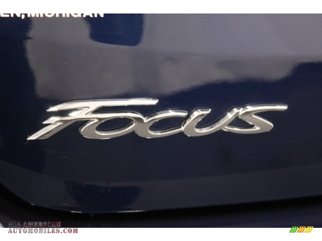 2016 Focus SE Hatch - Kona Blue / Charcoal Black photo #29